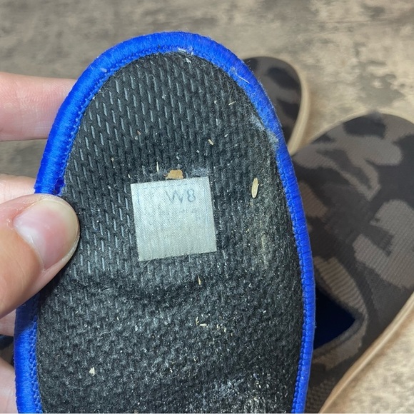 Rothys Slip On Sneakers Womens sz 8 - Picture 10 of 10